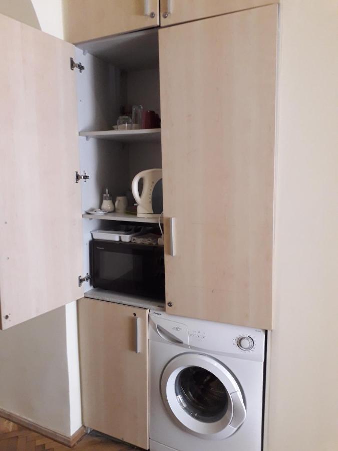 Small Room With A Private External Bathroom Kaunas Extérieur photo